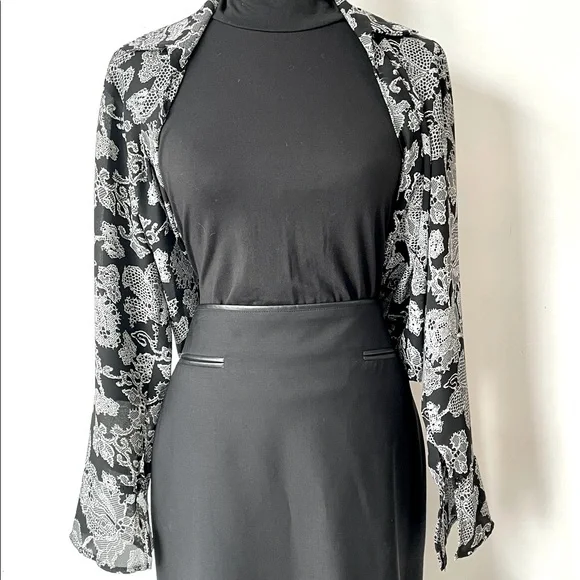 Versatile blouse - Picture 7 of 7